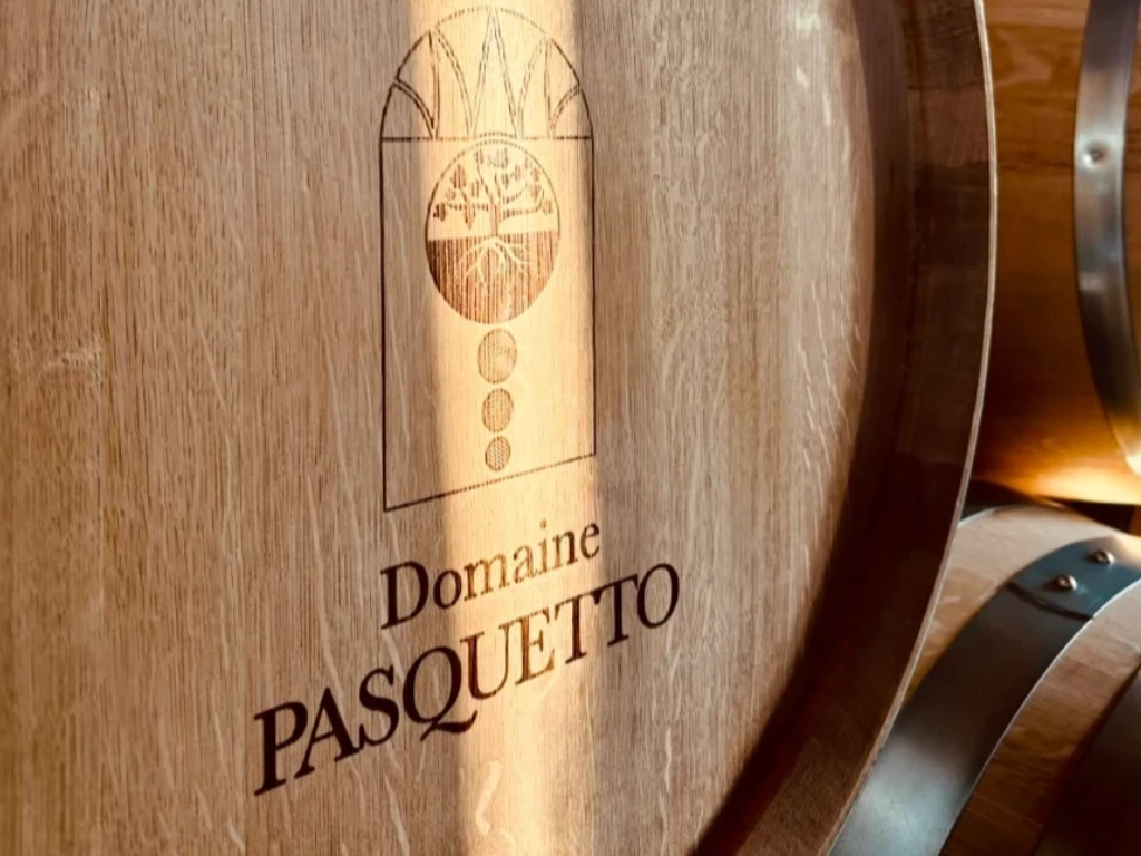 alt="Dégustation des vins du Domaine Pasquetto salon Vayres la Dégust"
